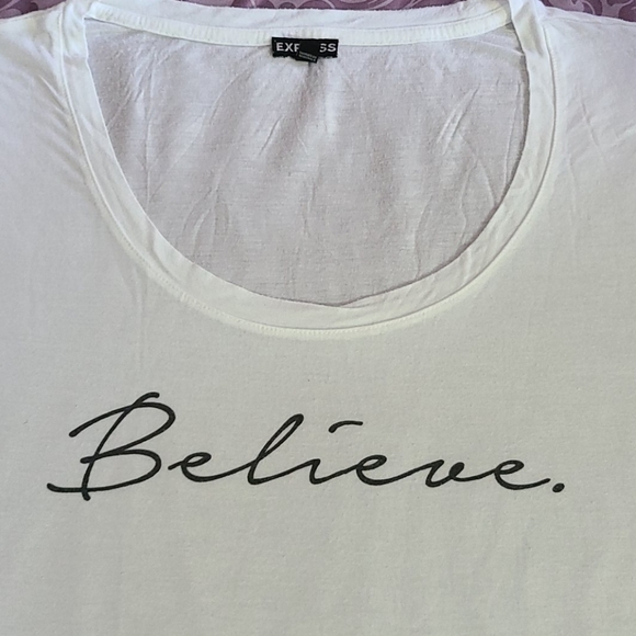 Express Graphic "Believe" Tee - Picture 2 of 9